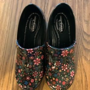 Easy Works shoes by Easy Street size 7 ww